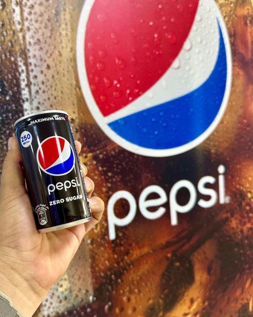 Does Pepsi Zero Have Caffeine? [We Explain It All!] | Drinky Winks